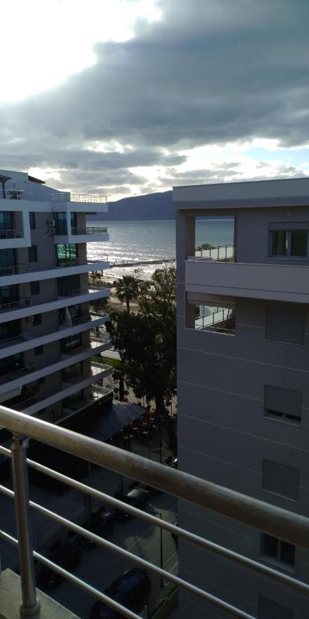 Sarah Appartamento Vlore Luaran gambar