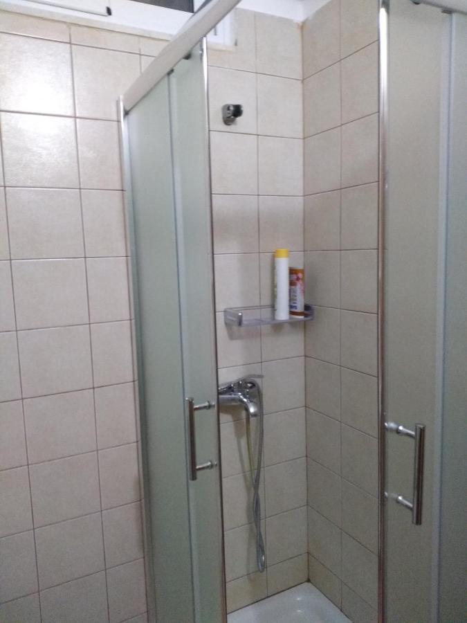 Sarah Appartamento Vlore Luaran gambar