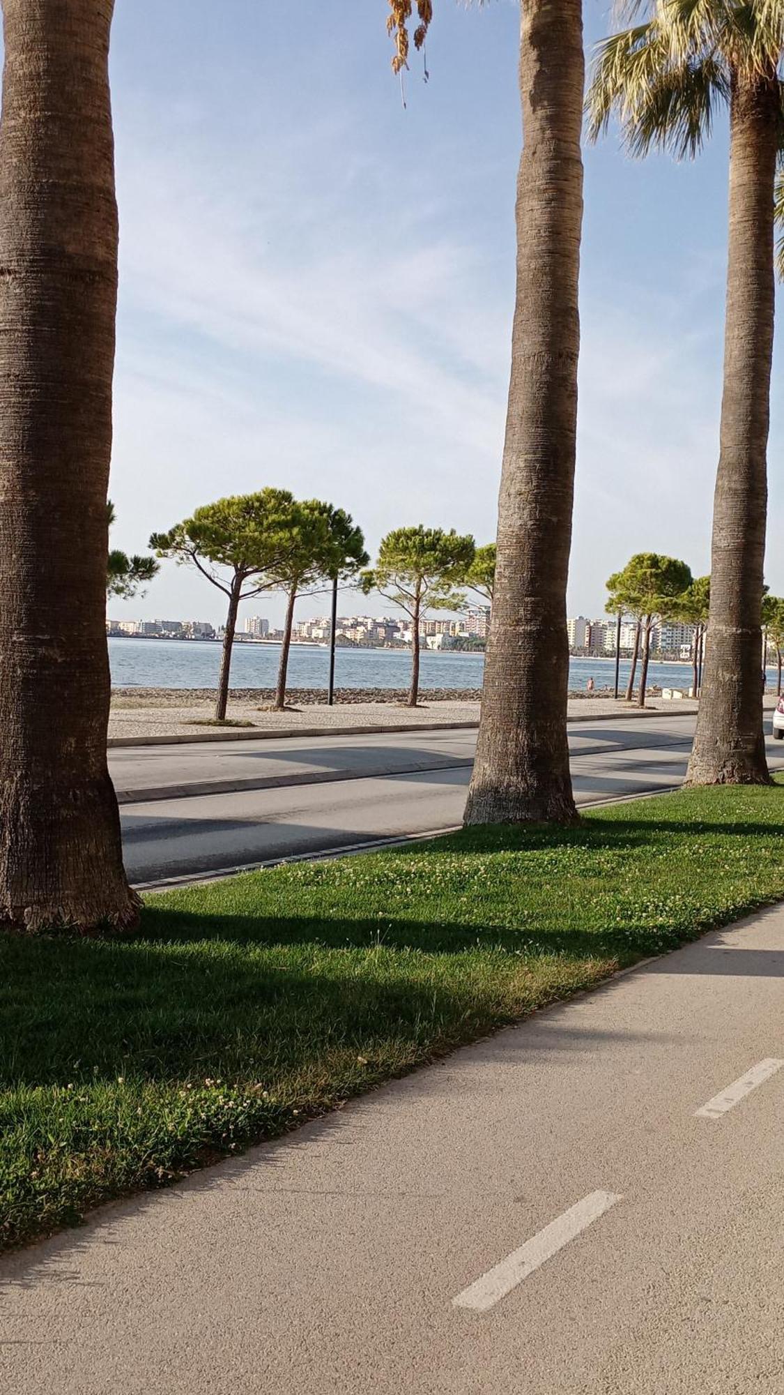 Sarah Appartamento Vlore Luaran gambar